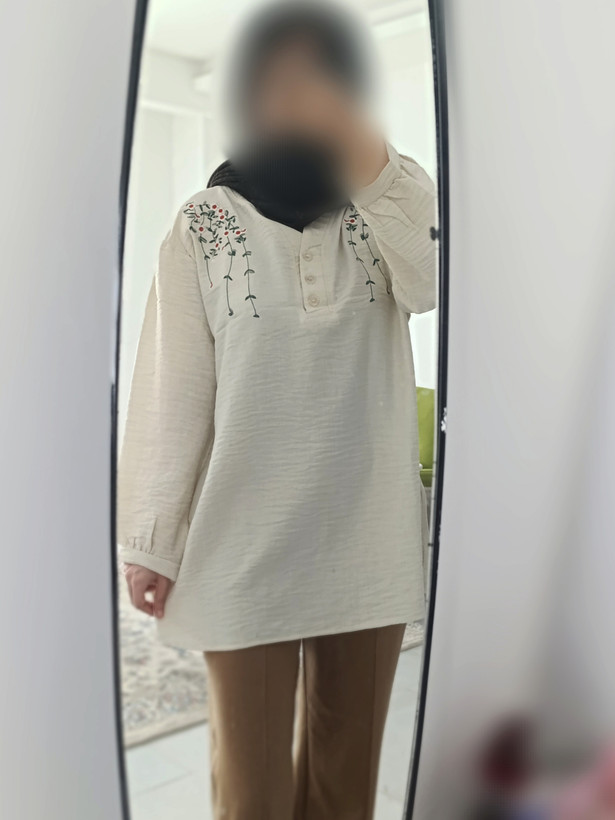 تونیک زنانه گلدوزی ( شومیز مانتویی جلو بسته)